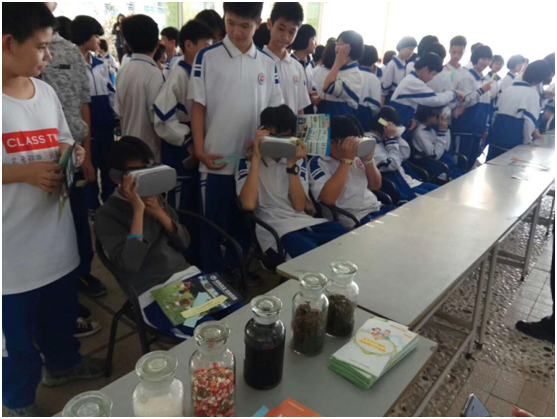 廣州壹傳誠VR禁毒助力攬核中學(xué)禁毒宣傳2