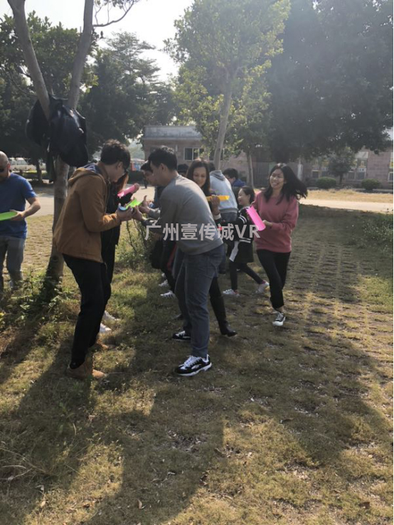 （同心協(xié)力運球比賽）